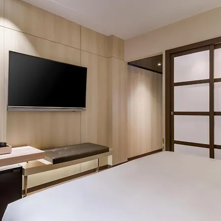 Готель Ac Ciutat De By Marriott 4*