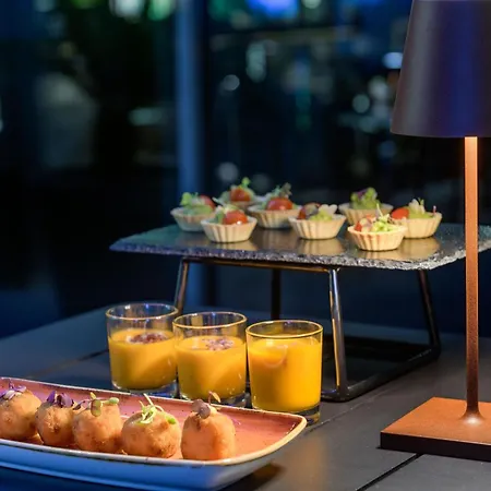 Готель Ac Ciutat De By Marriott 4*