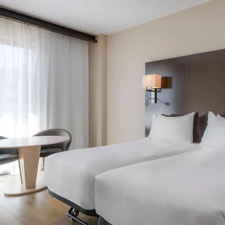 Ac Ciutat De By Marriott Готель