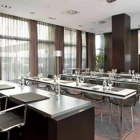 Готель Ac Ciutat De By Marriott