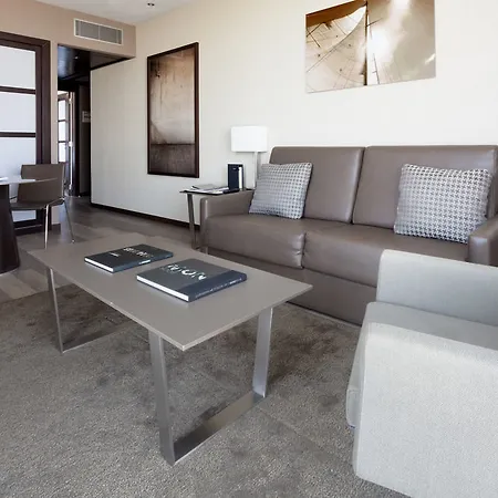 Готель Ac Ciutat De By Marriott 4*